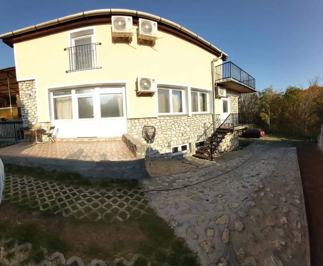Gecse-Villa Sarospatak Bagian luar foto